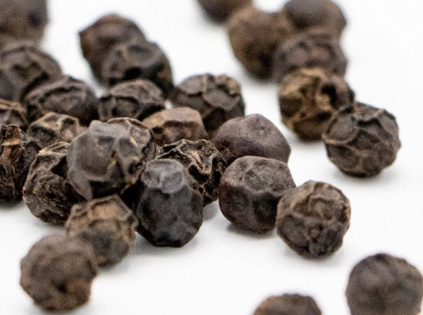 Poivre de Kampot noir Fumé en grain millésimé cofrapep focus